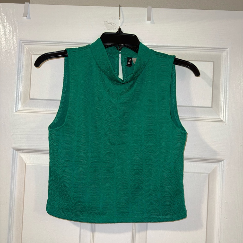 H&M Divided Sleeveless Green Mock Turtle Neck Women's Crop Top - Size M 💚